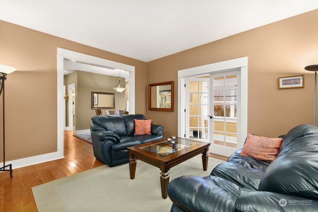 $1,150,000 | 912 North 84th Street, Seattle, WA 98103