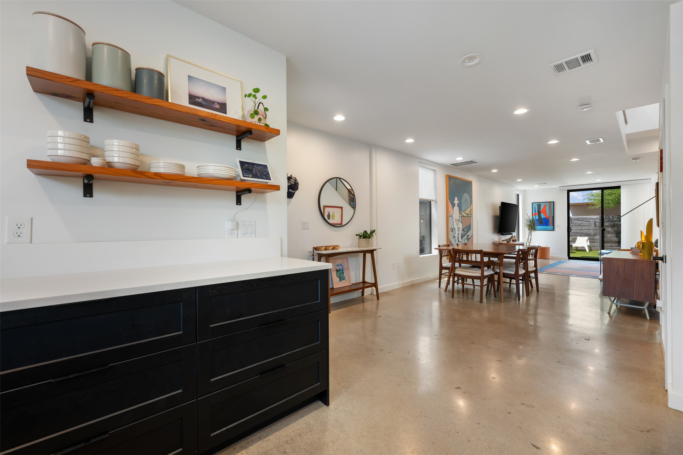 1114 East 3rd Street, Unit 1 Austin, TX 78702 - Photo 18 of 39