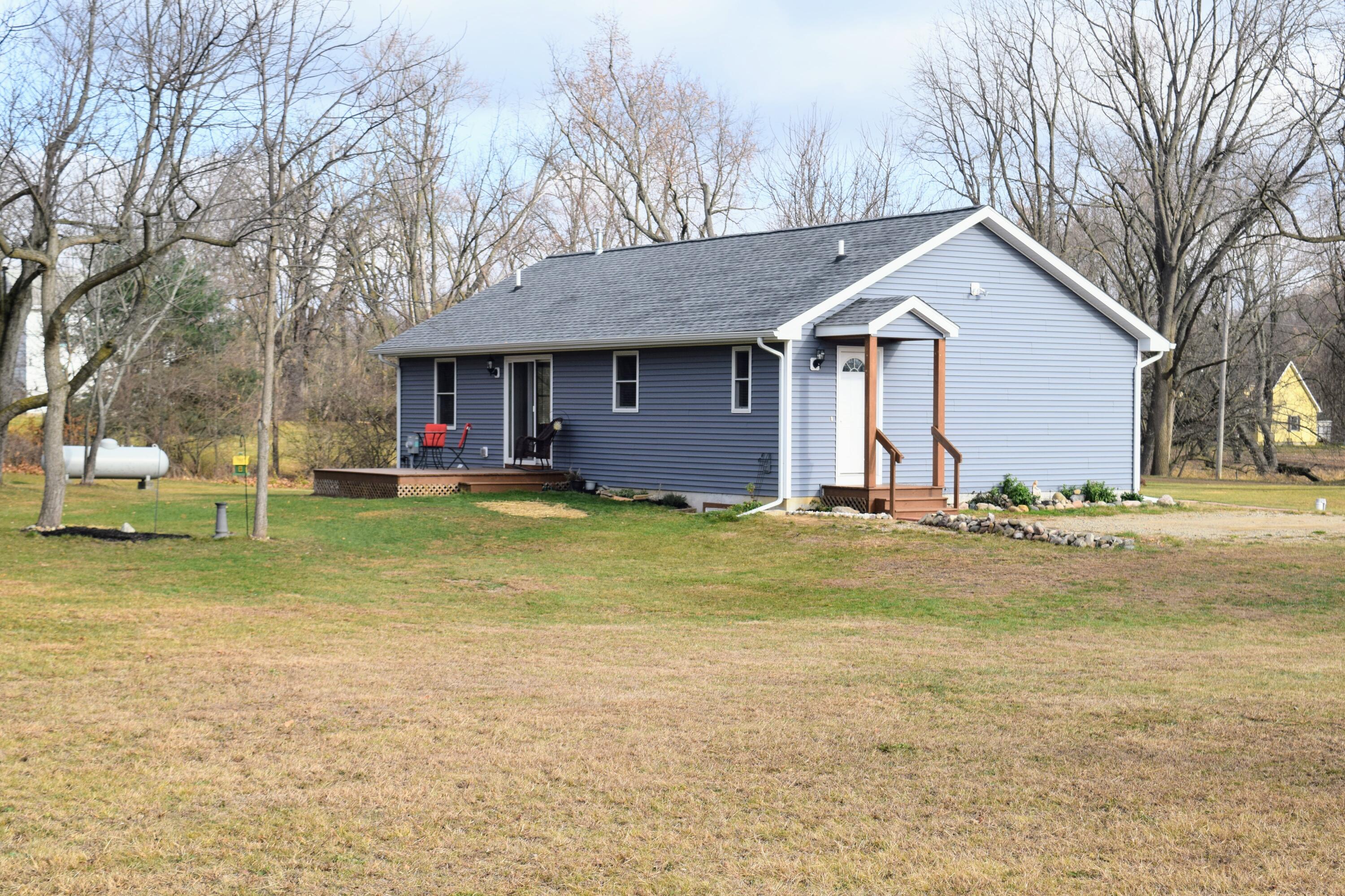 14888 South State Road Perry, MI 48872 - Photo 4 of 41 DSC_0785