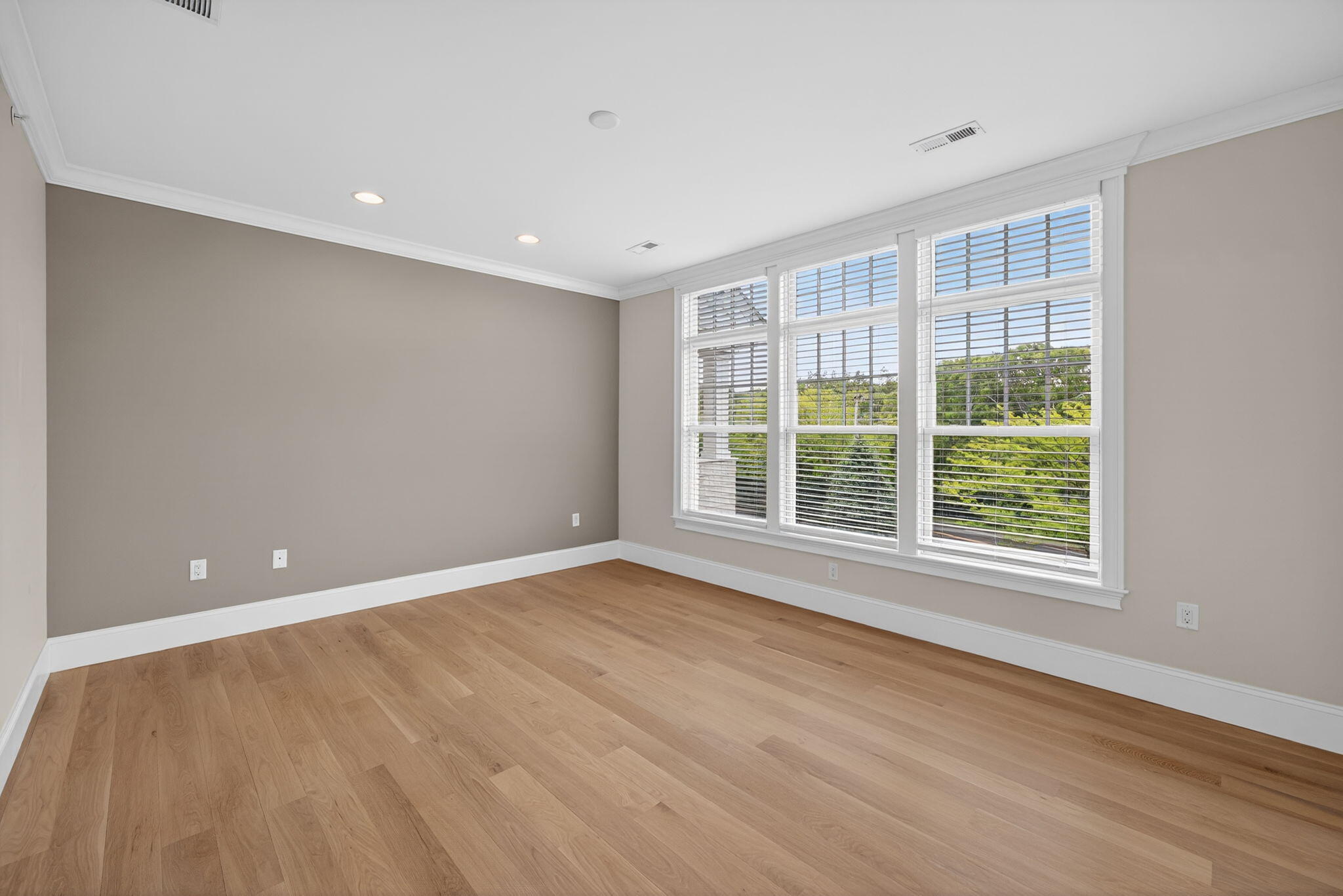780 Craigville Beach Road, Unit D2 Centerville, MA 02632 - Photo 14 of 29 Primary Bedroom
