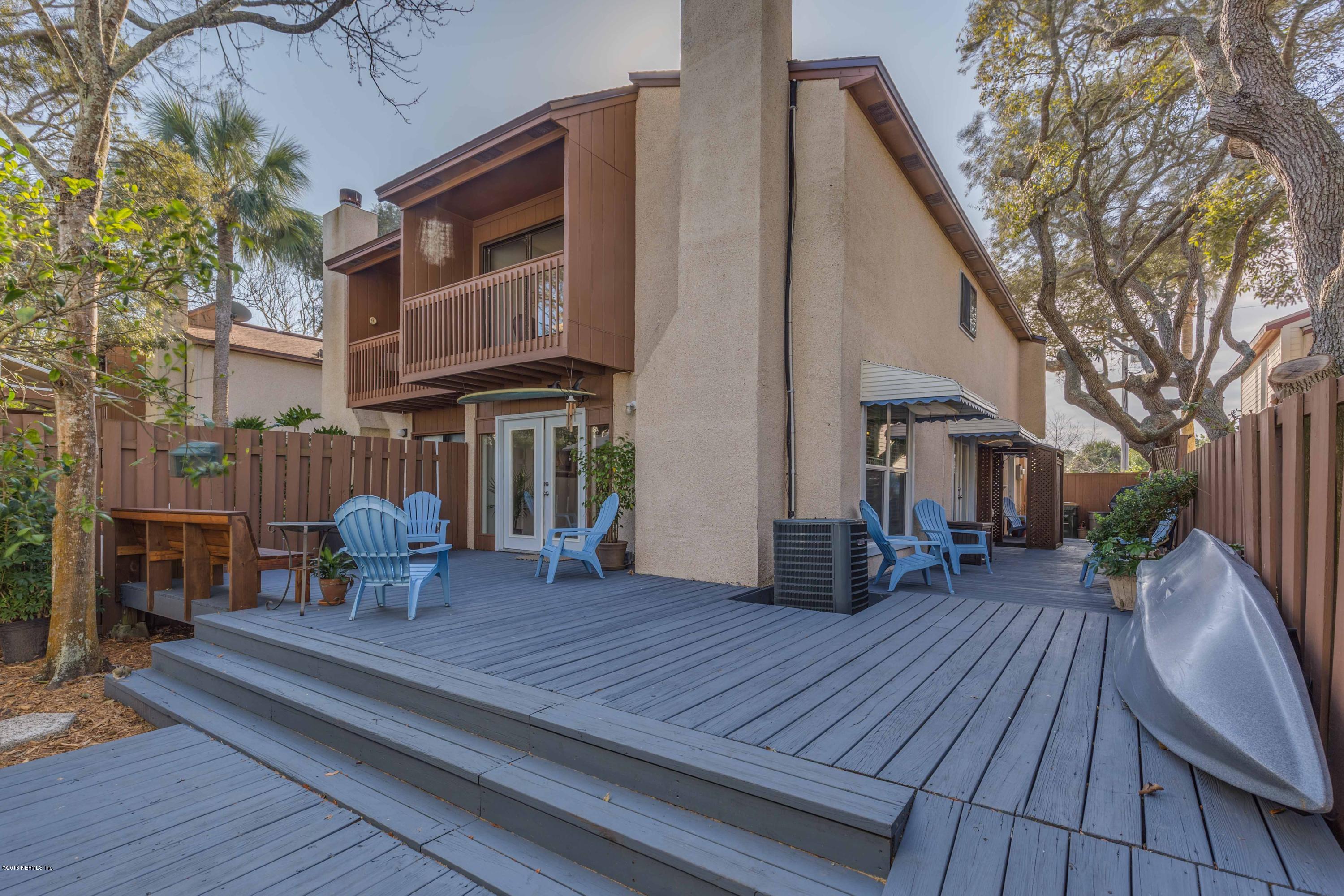 1755 Seminole Road Atlantic Beach, FL 32233 - Photo 20 of 28 a view of a chairs on the roof deck