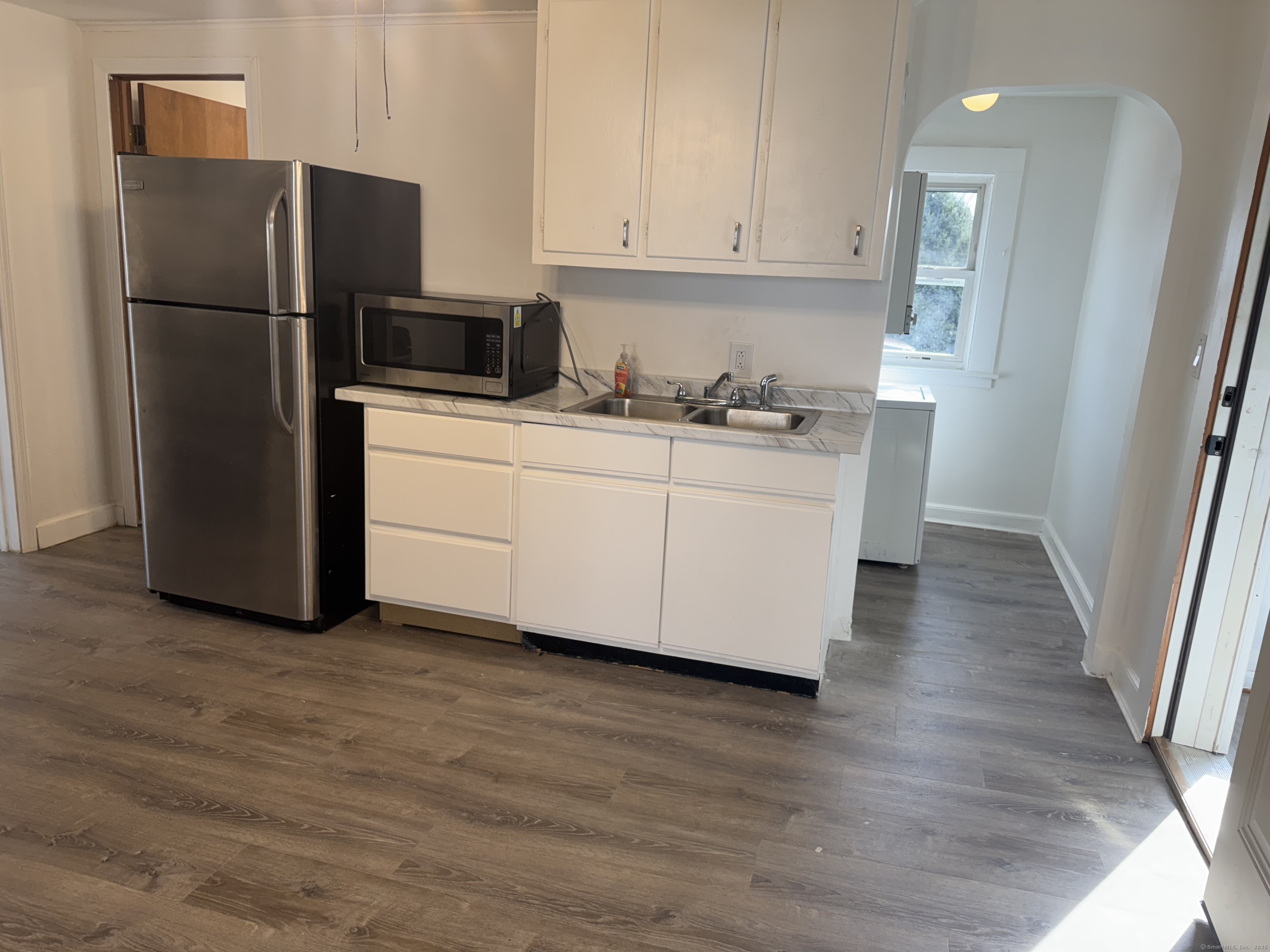 69 Smith Street, Unit 2 New Britain, CT 06053 - Photo 2 of 17