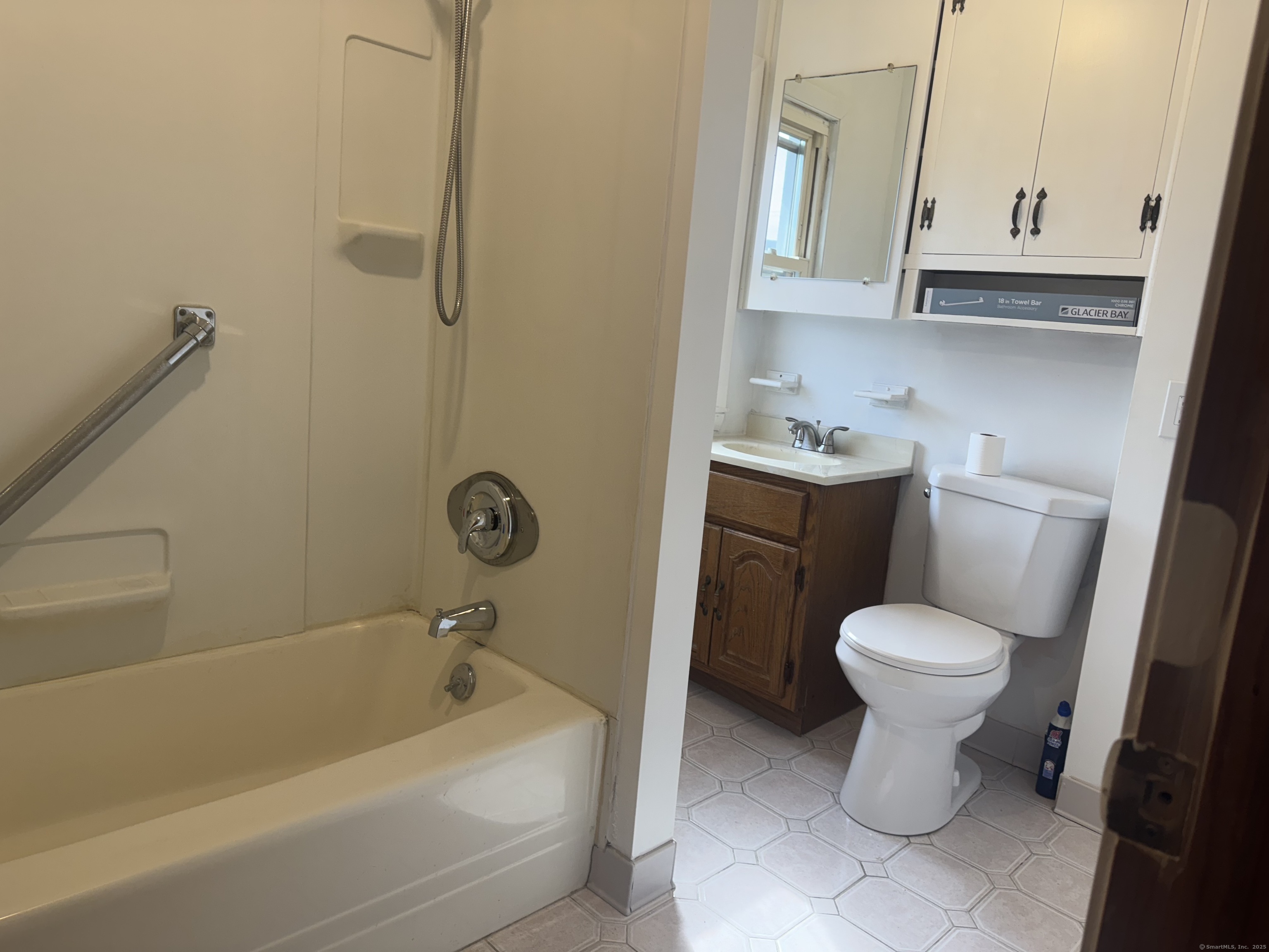 69 Smith Street, Unit 2 New Britain, CT 06053 - Photo 7 of 17