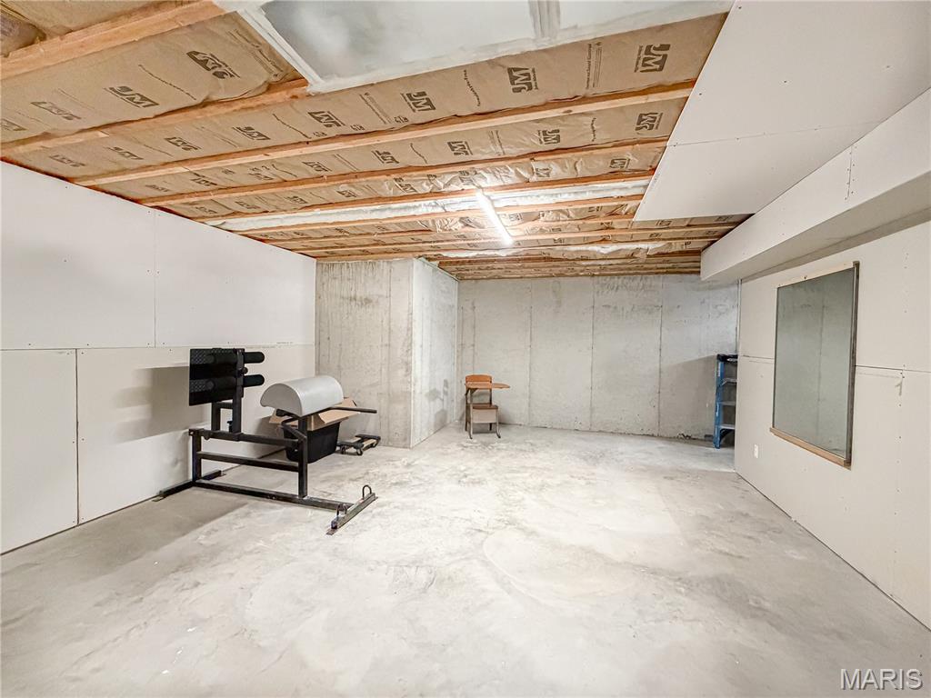 887 West 3rd Street Aviston, IL 62216 - Photo 28 of 32