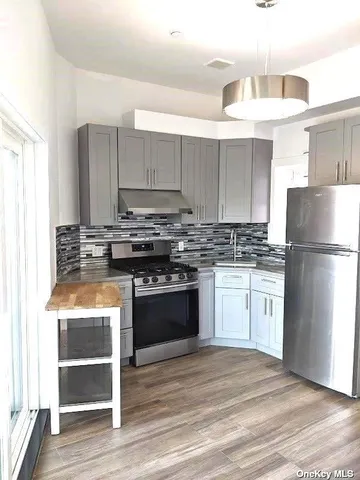 $5,800,000 | 86-30 Grand Avenue, Unit 10 | Nassau Heights