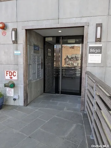 $5,800,000 | 86-30 Grand Avenue, Unit 10 | Nassau Heights