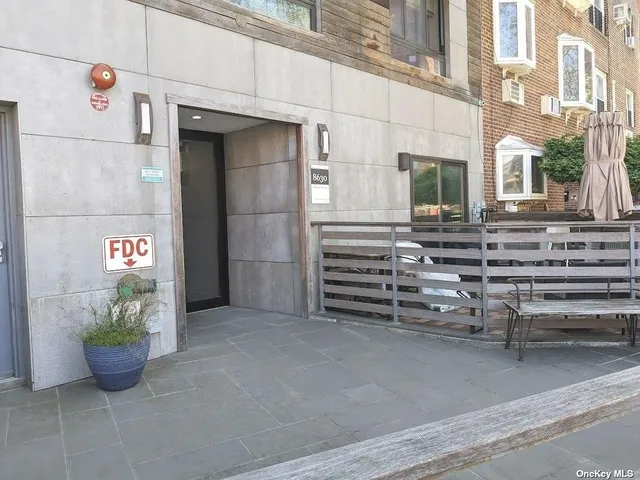 $5,800,000 | 86-30 Grand Avenue, Unit 10 | Nassau Heights