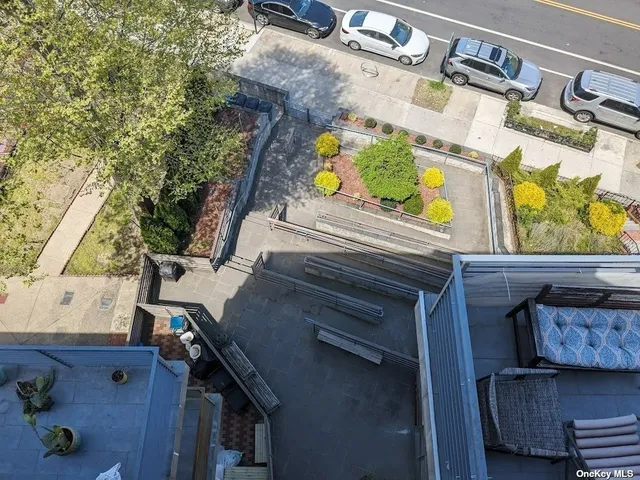 $5,800,000 | 86-30 Grand Avenue, Unit 10 | Nassau Heights