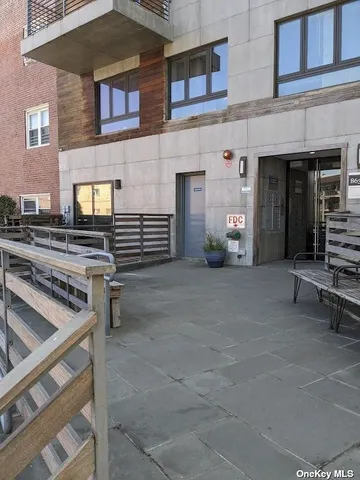 $5,800,000 | 86-30 Grand Avenue, Unit 10 | Nassau Heights