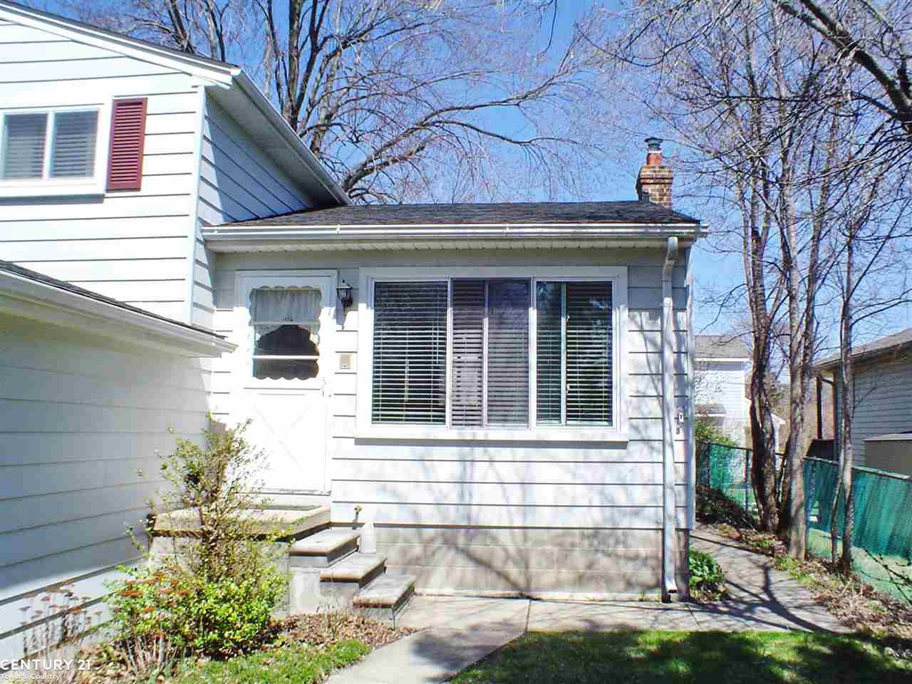 615 Parkdale Avenue Rochester, MI 48307 - Photo 2 of 29