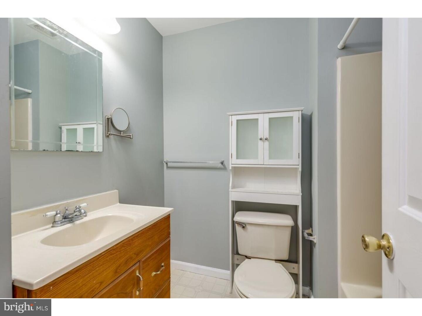 213 Harrison Avenue Mount Holly, NJ 08060 - Photo 15 of 22 Bathroom