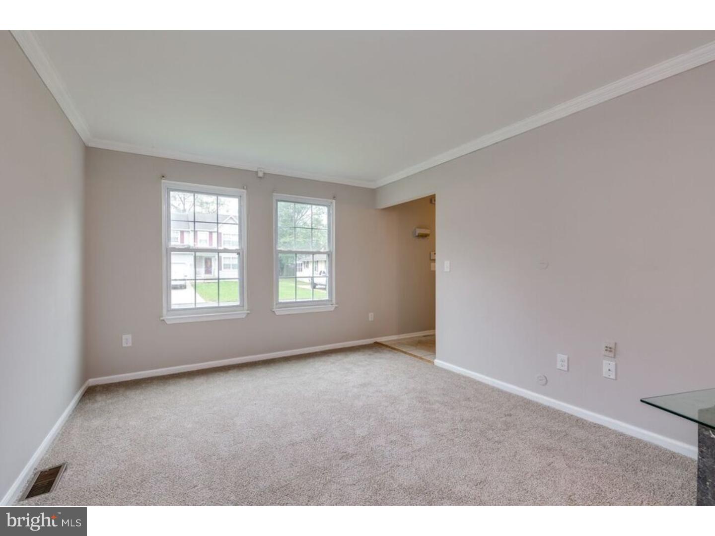 213 Harrison Avenue Mount Holly, NJ 08060 - Photo 4 of 22 Living Room