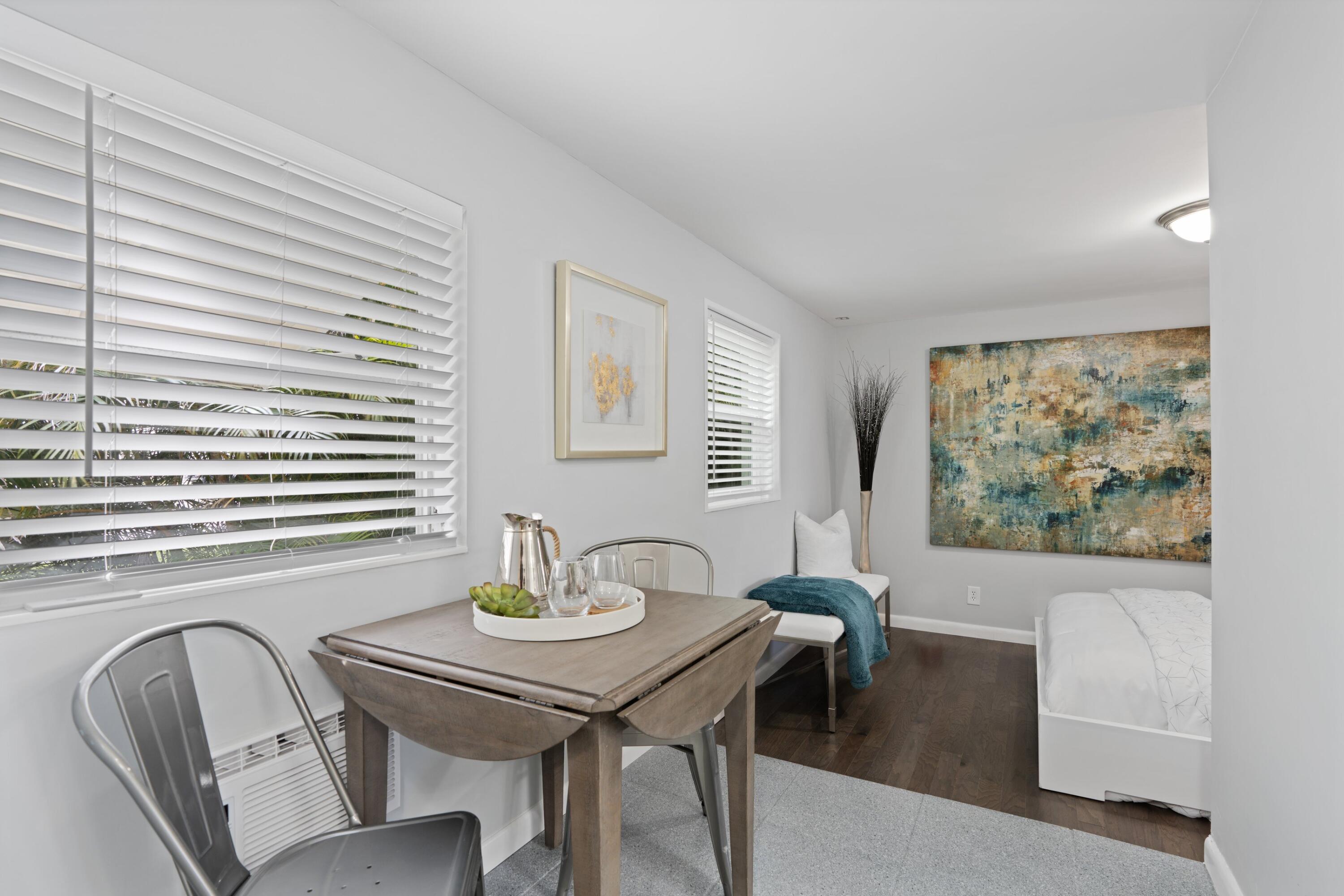 541 Kingfish Road North Palm Beach, FL 33408 - Photo 14 of 32 In-law Suite