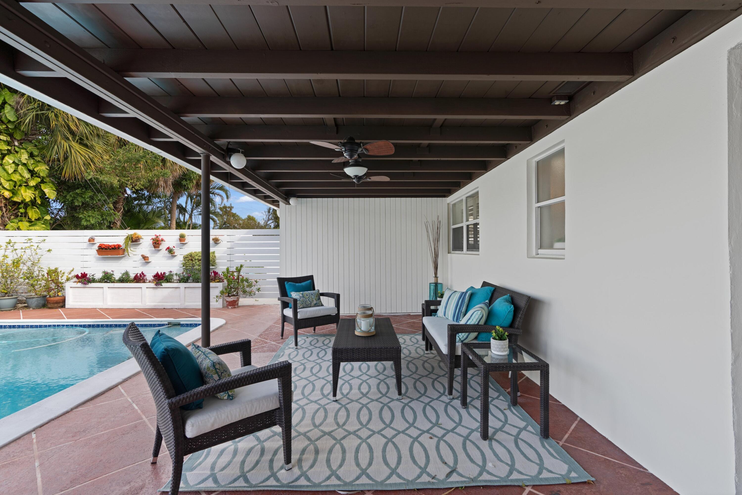541 Kingfish Road North Palm Beach, FL 33408 - Photo 23 of 32 Pool Deck