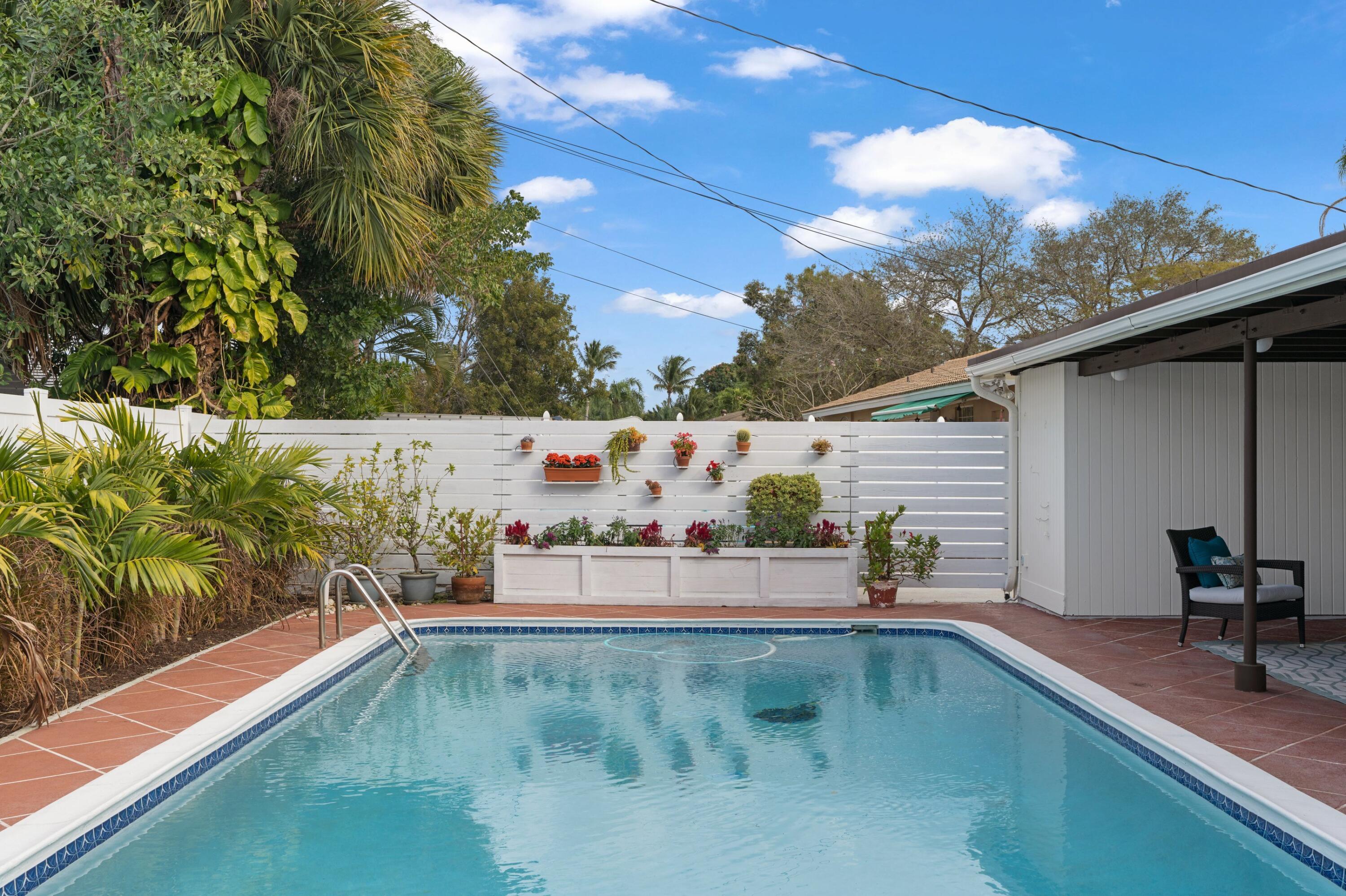 541 Kingfish Road North Palm Beach, FL 33408 - Photo 27 of 32 Pool Deck