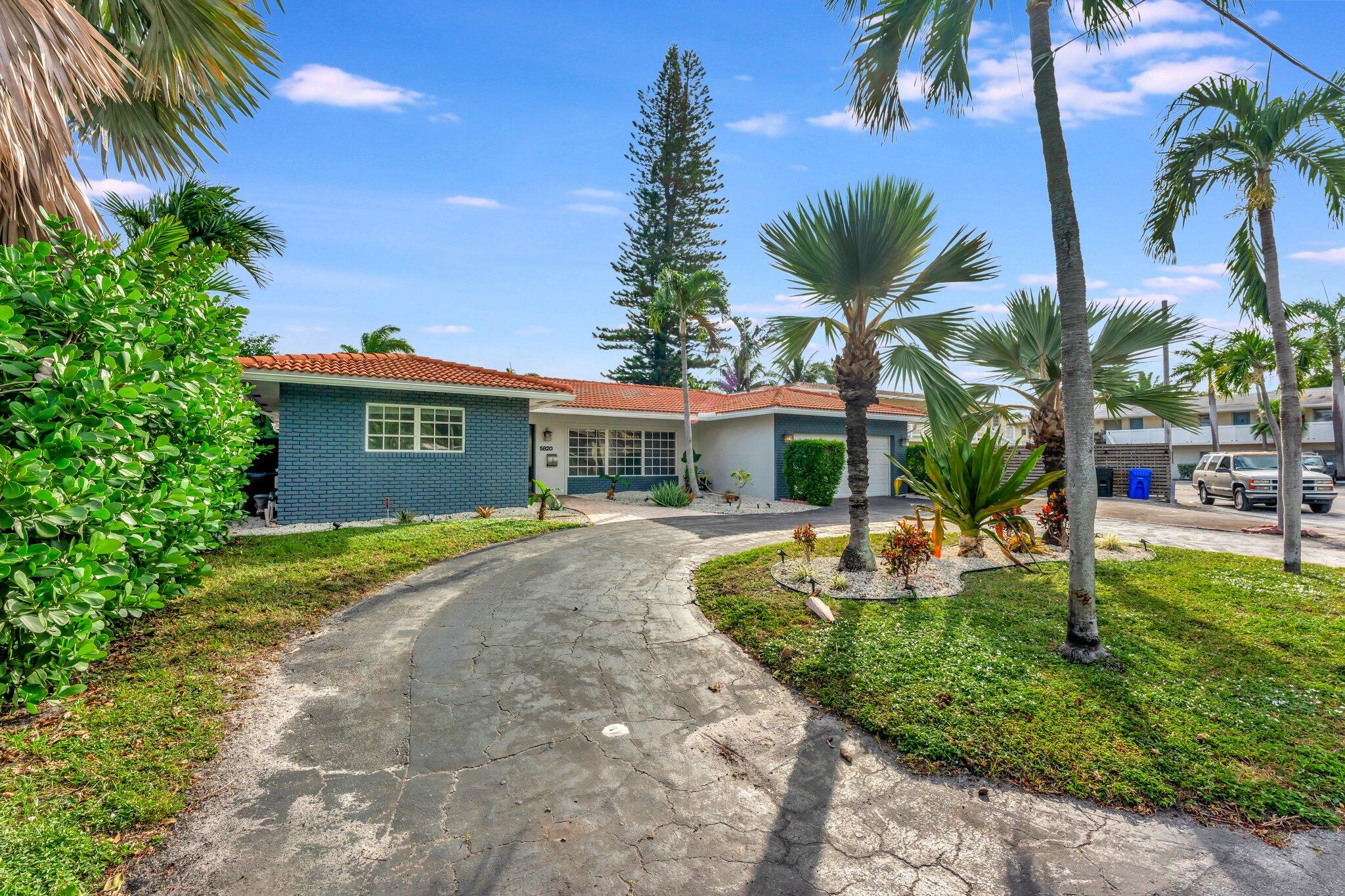 5820 Northeast 14th Road Fort Lauderdale, FL 33334 - Photo 4 of 57 1-web-or-mls-DSC07532