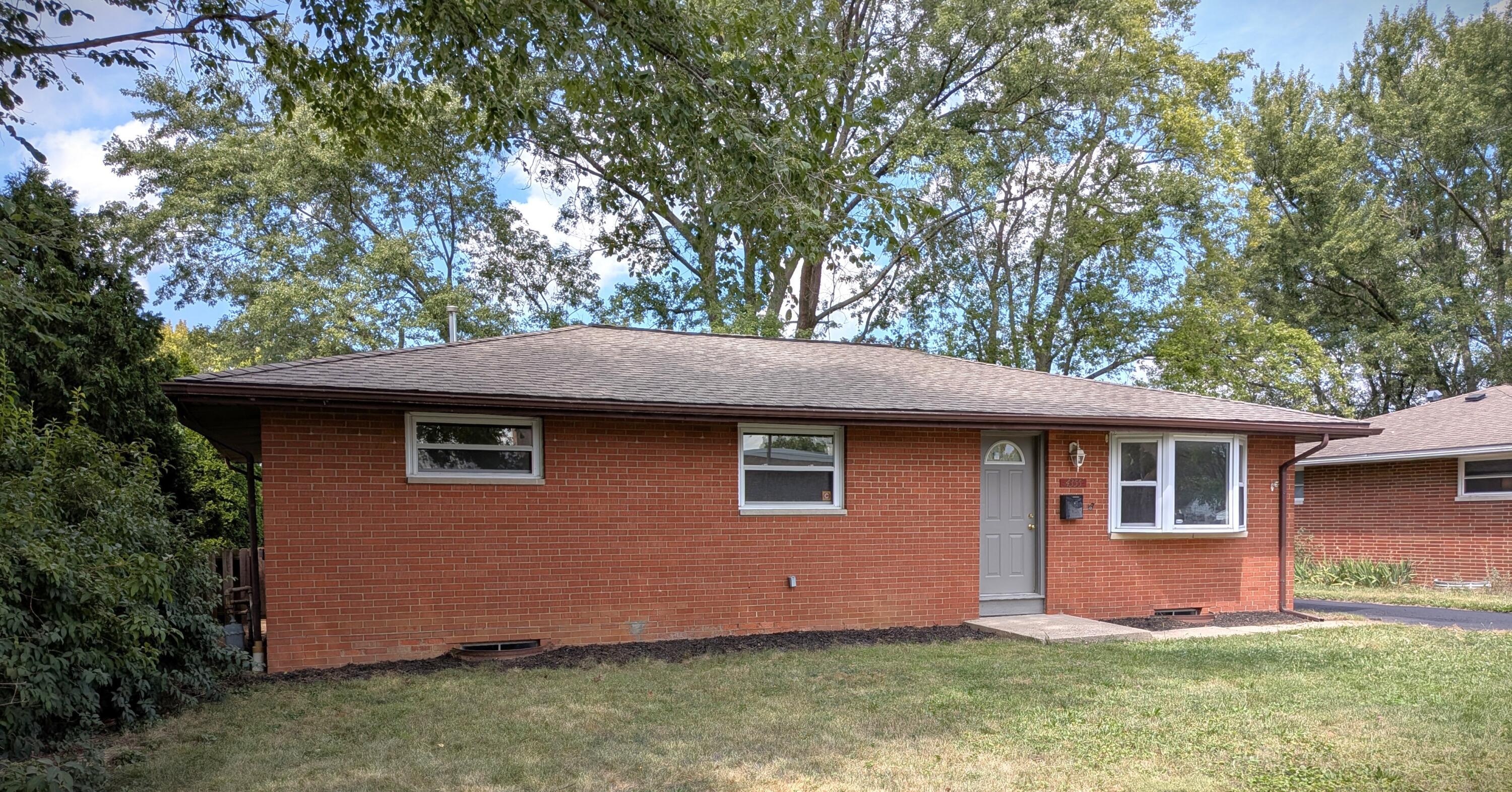4355 Maize Road Columbus, OH 43224 - Photo 5 of 26 PXL_20250823_161155607