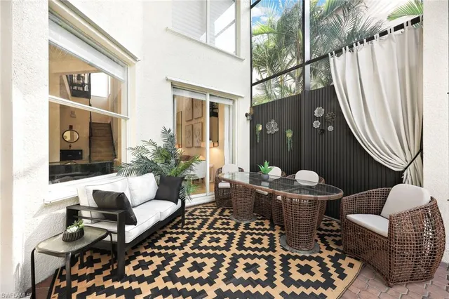 $570,000 | 10327 Carolina Willow Drive, Fort Myers, FL 33913