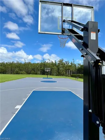 $570,000 | 10327 Carolina Willow Drive, Fort Myers, FL 33913