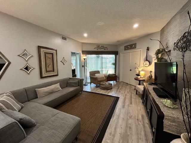 23205 Fountain View Drive Boca Raton, FL 33433 - Photo 5 of 8