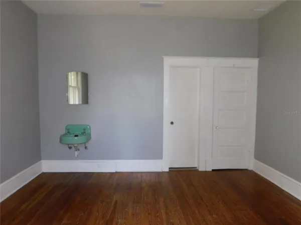 $1,675 | 541 Northeast 11th Street, Gainesville, FL 32601