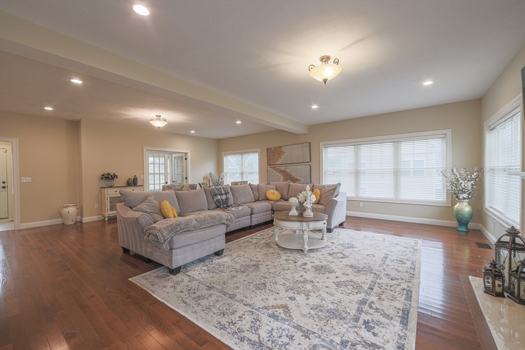 61 Tamarack Road Dracut, MA 01826 - Photo 20 of 42 Gallery Image 20
