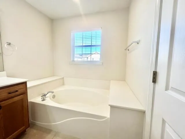 $1,950 | 123 Farrah Avenue, Unit 123, Niceville, FL 32578