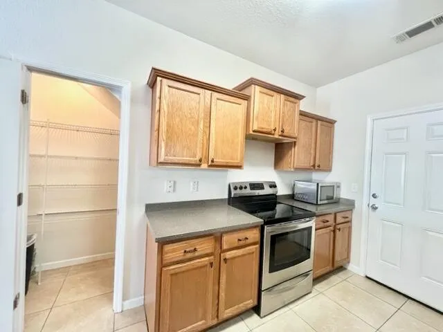 $1,950 | 123 Farrah Avenue, Unit 123, Niceville, FL 32578