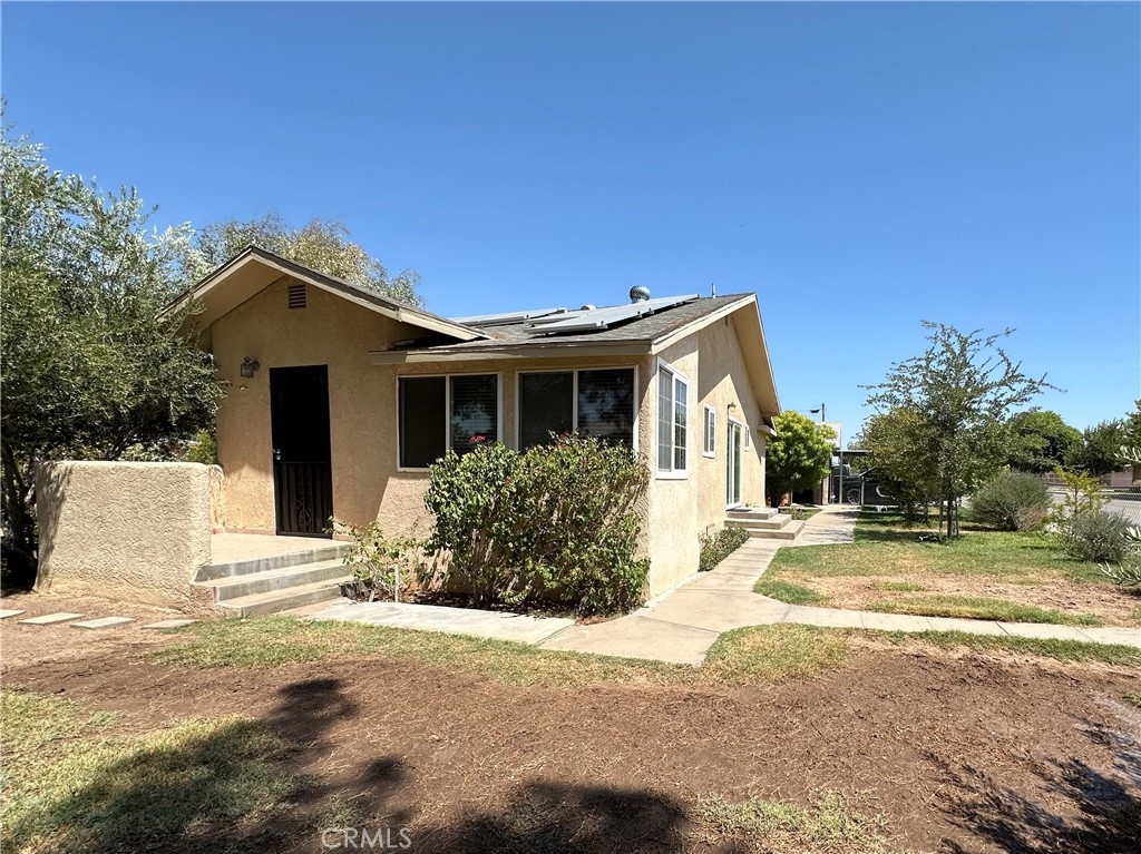 515 West Chanslor Way  