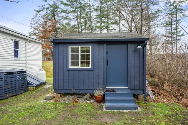 $250,000 | 180 Beacon Street, Littleton, NH 03561