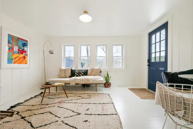 $250,000 | 180 Beacon Street, Littleton, NH 03561