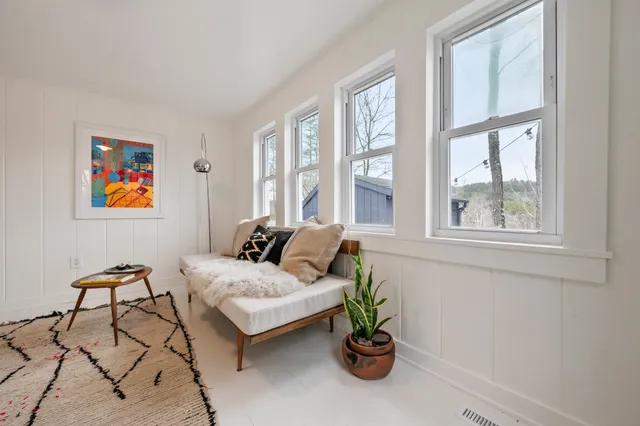 $250,000 | 180 Beacon Street, Littleton, NH 03561