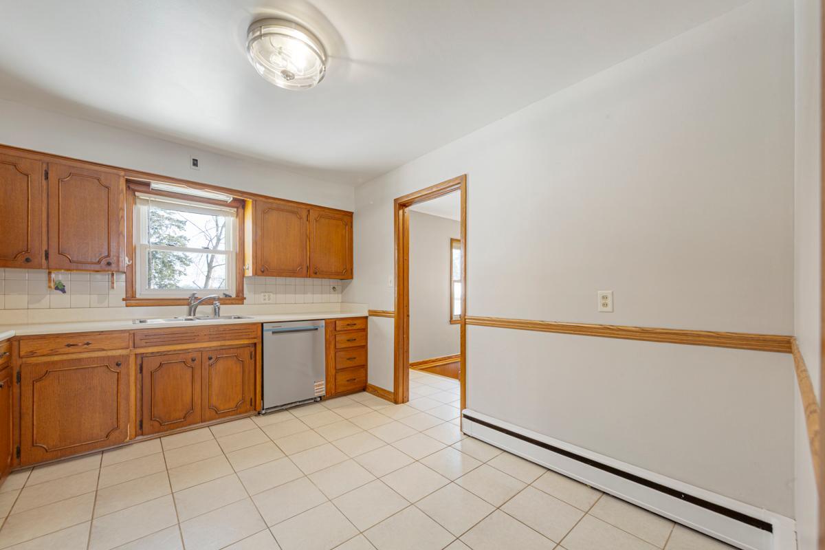 1305 4th Street Southwest Austin, MN 55912 - Photo 16 of 30