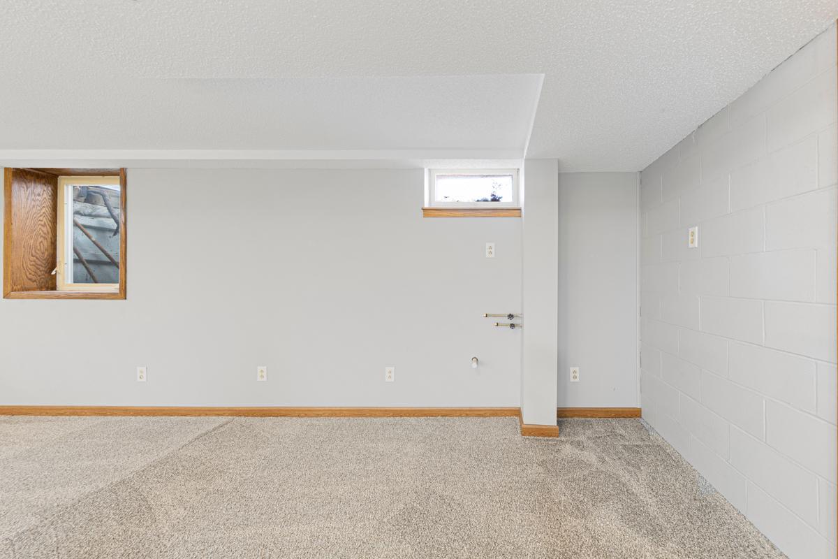 1305 4th Street Southwest Austin, MN 55912 - Photo 27 of 30