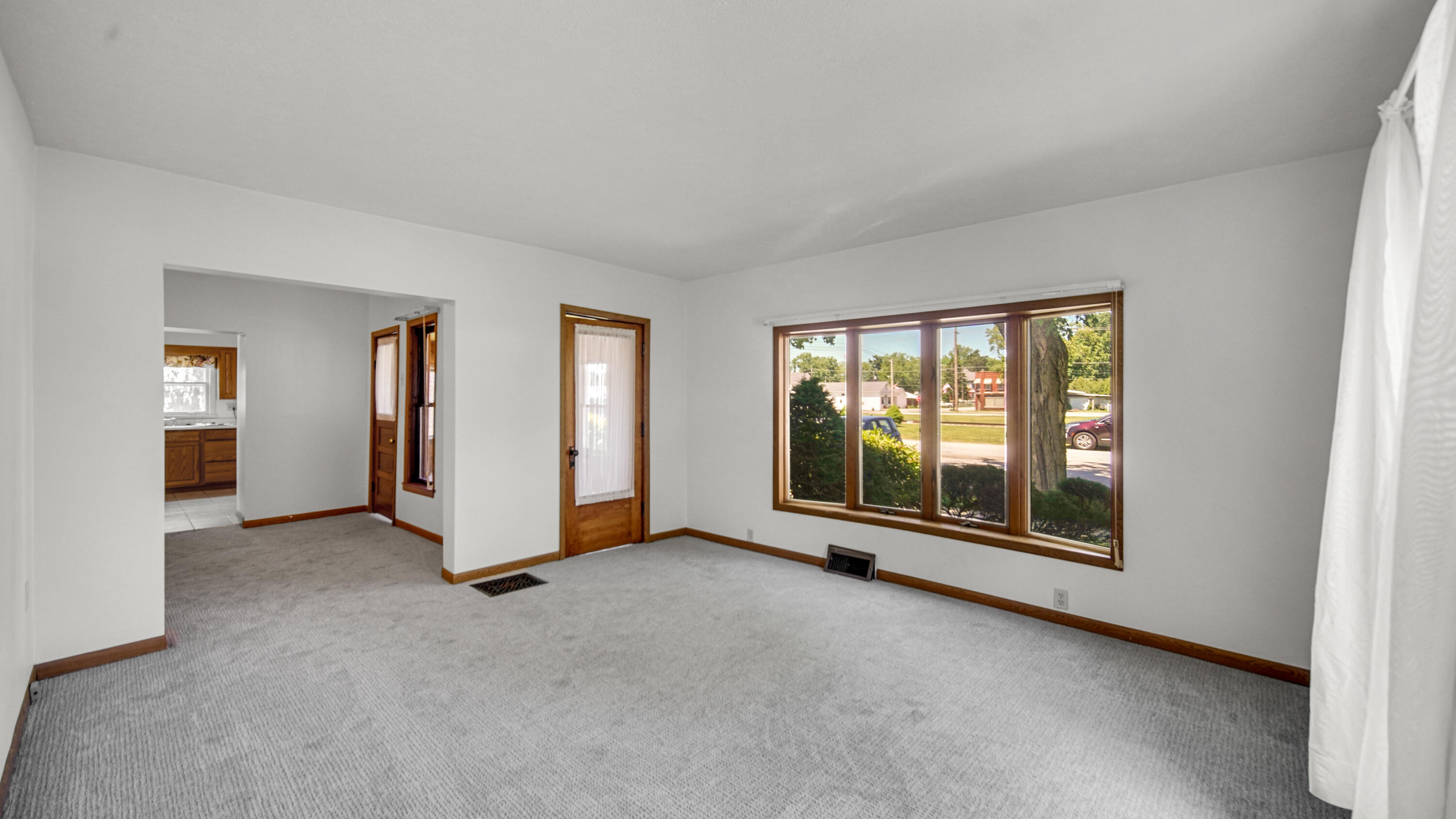 8 Moore Street Hanna, IN 46340 - Photo 7 of 32 3000x1688