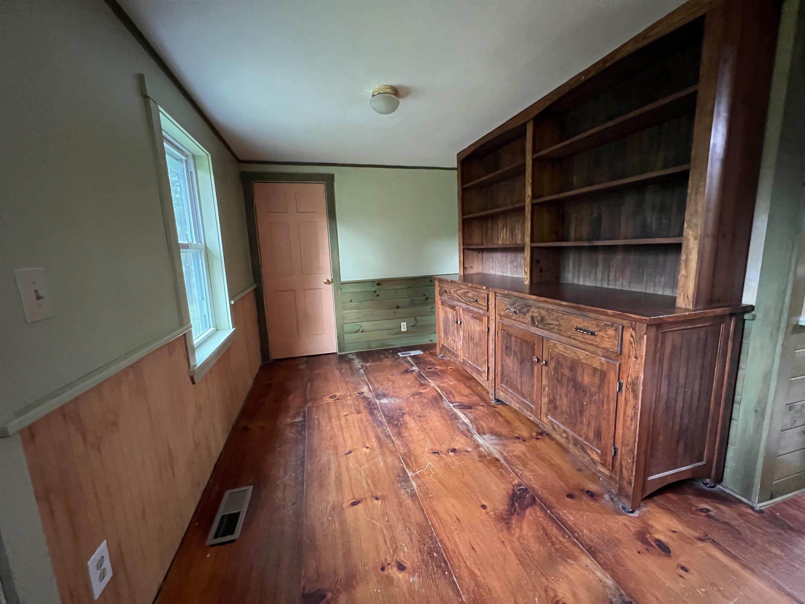 1462 Latham Road Thetford, VT 05043 - Photo 17 of 22 Gallery Image 17