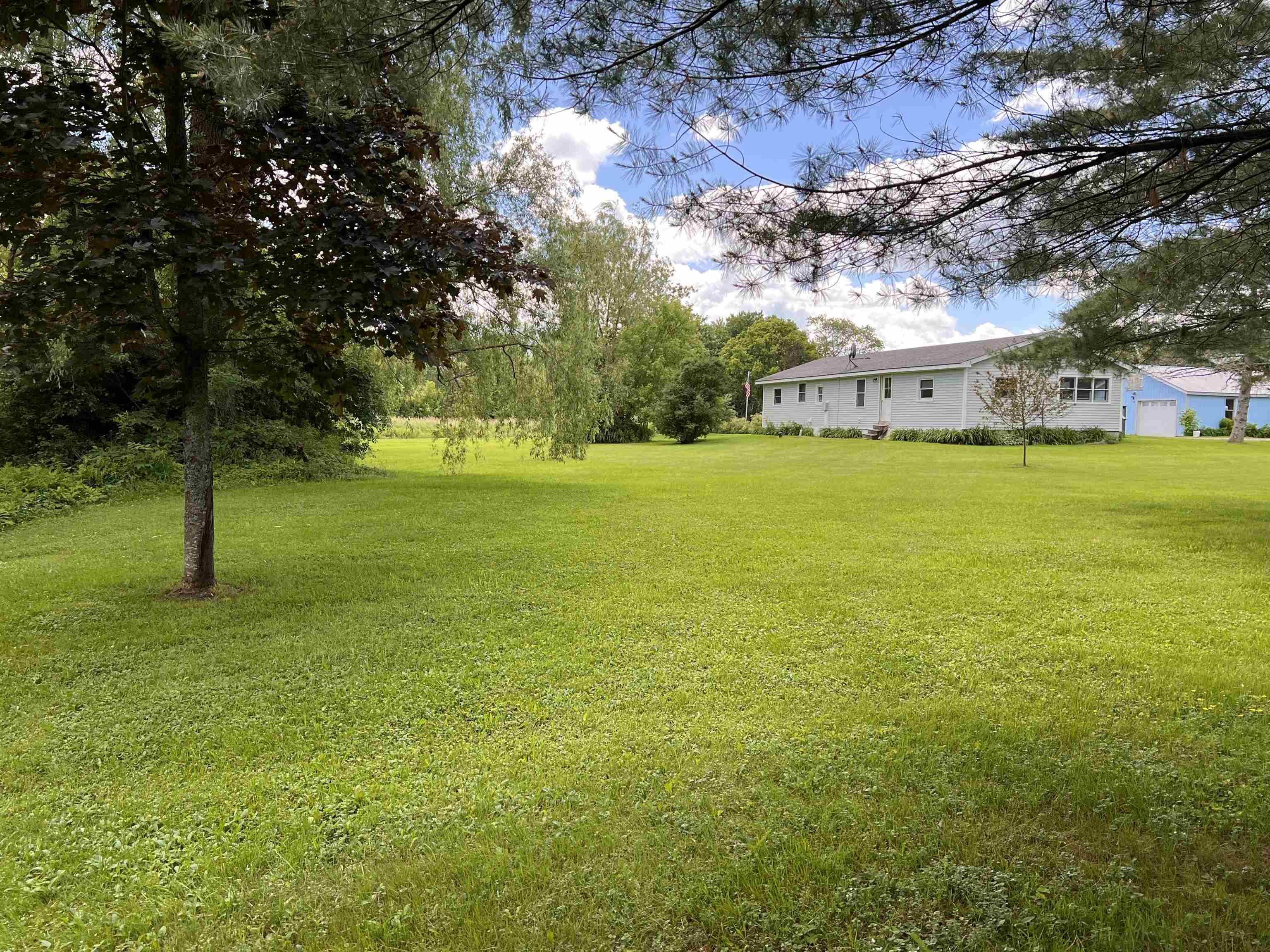 1462 Latham Road Thetford, VT 05043 - Photo 6 of 22 Gallery Image 6