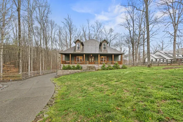 $1,225,000 | 1073 Split Rail Circle, Kingston Springs, TN 37082