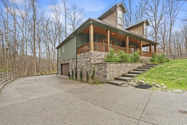 $1,225,000 | 1073 Split Rail Circle, Kingston Springs, TN 37082