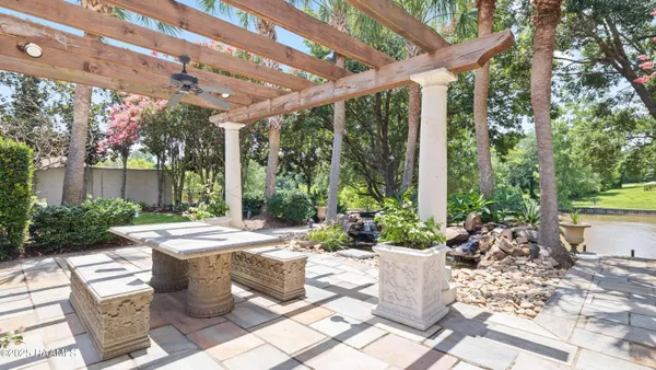 $4,900,000 | 232 Princeton Woods Loop, Lafayette, LA 70508