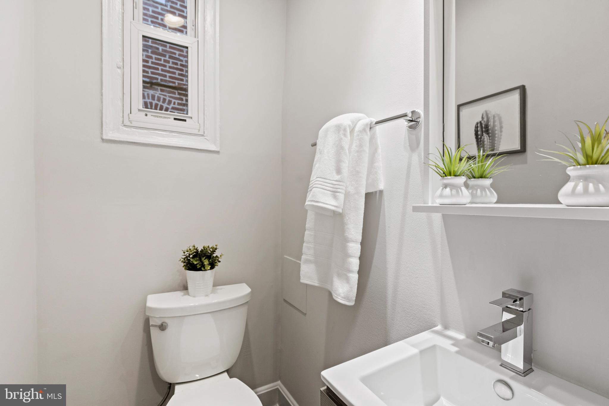 1319 Florida Avenue Northwest Washington, DC 20009 - Photo 6 of 23