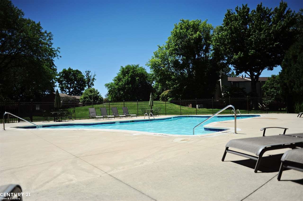 370 Willow Grove Lane Rochester Hills, MI 48307 - Photo 42 of 46
