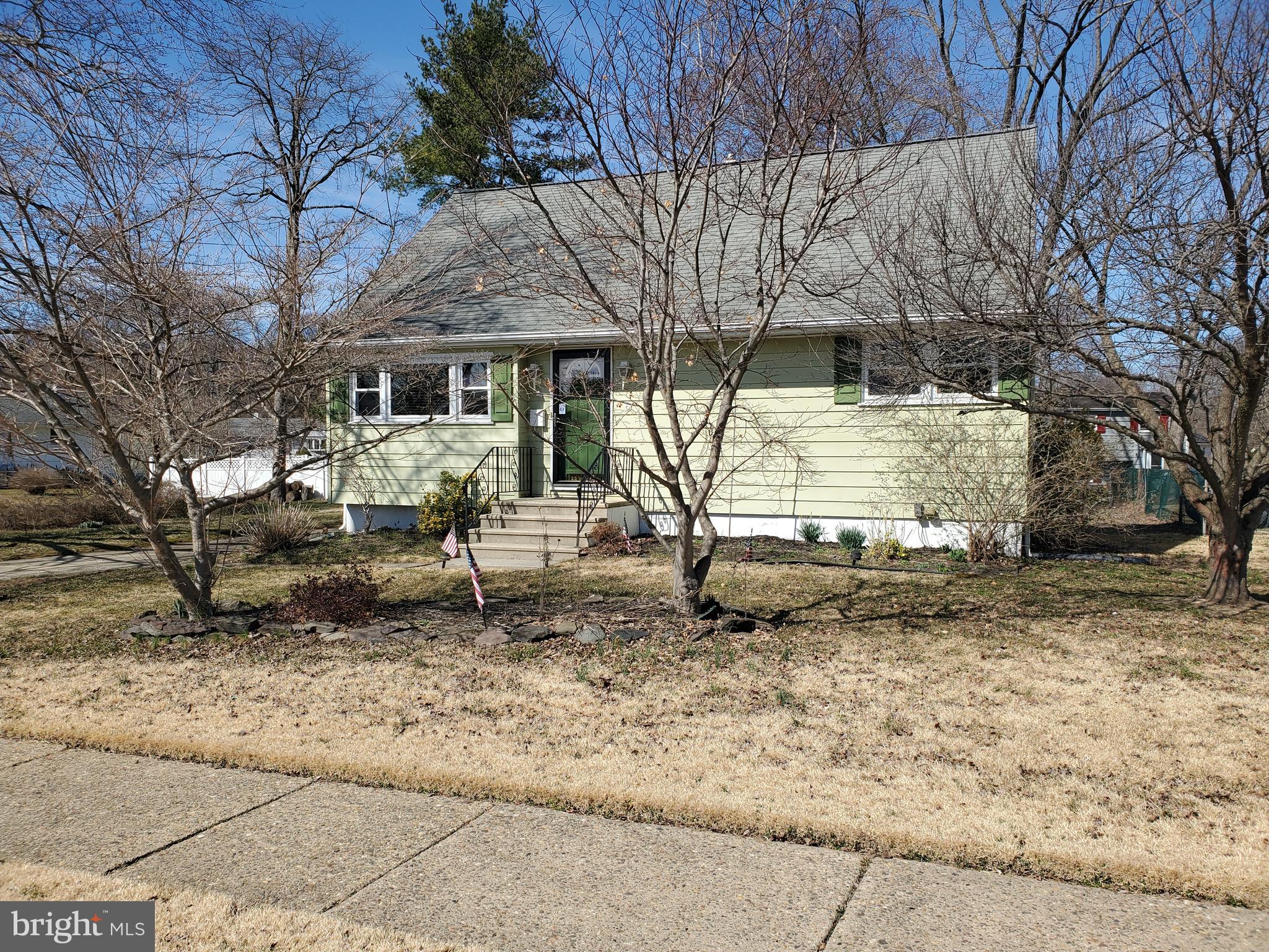 6 Whitman Road Hamilton, NJ 08619 - Photo 2 of 28