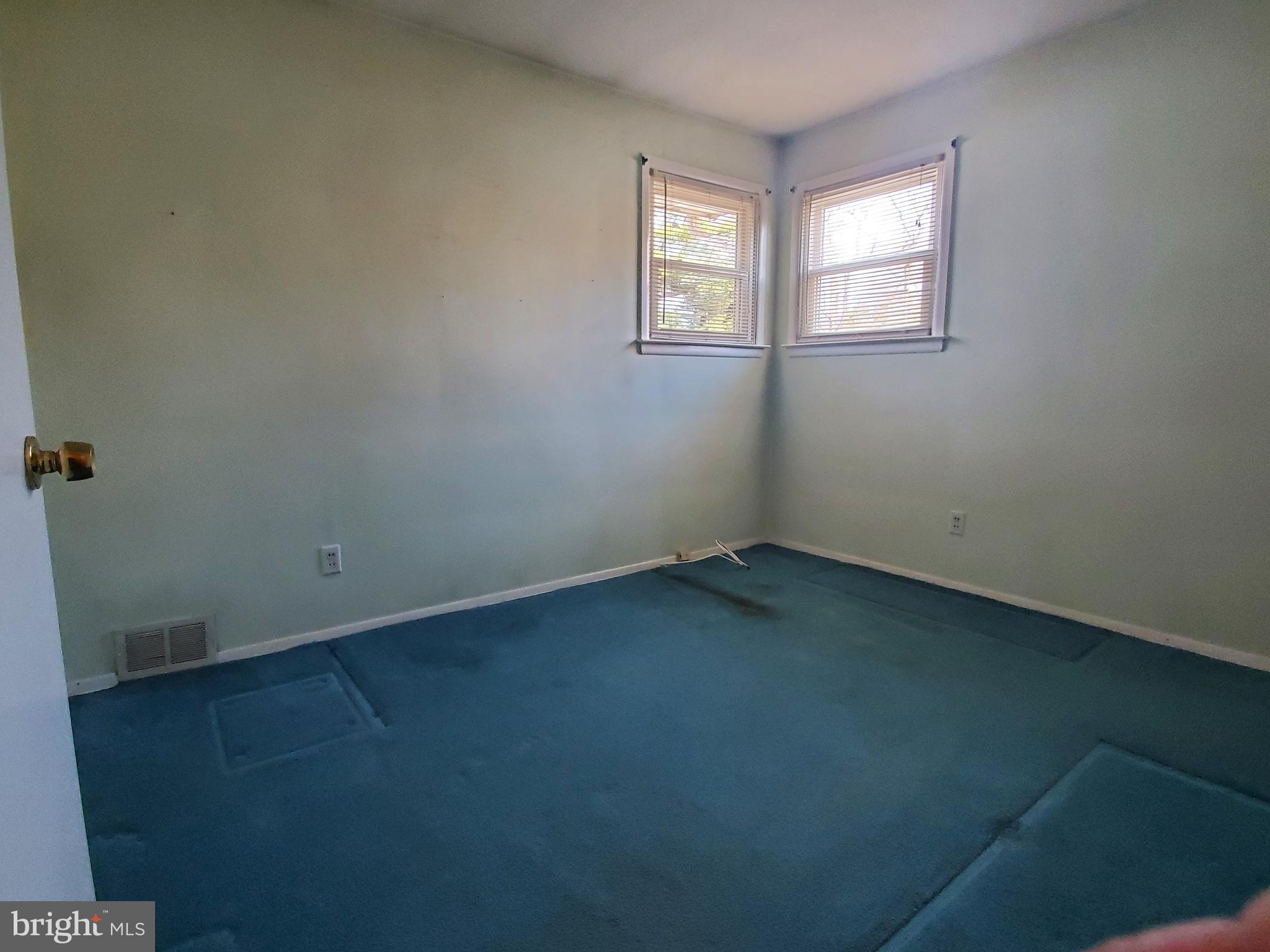 6 Whitman Road Hamilton, NJ 08619 - Photo 16 of 28