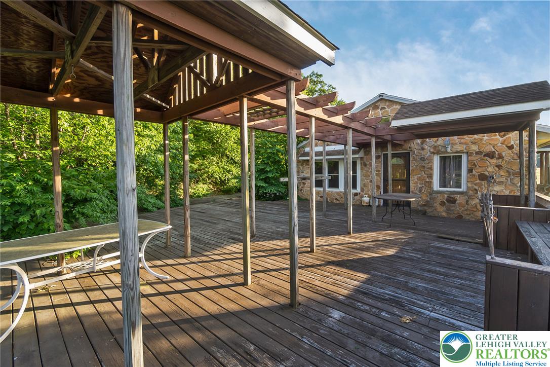 204 Ridge Cup Road New Ringgold, PA 17960 - Photo 44 of 72