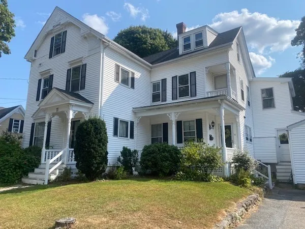 $2,000 | 11 Vine Street, Unit 2, Marlborough, MA 01752