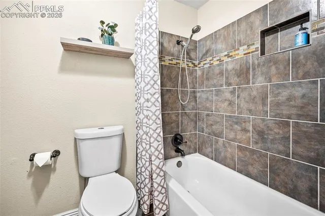 $359,900 | 1682 Deer Creek Road, Monument, CO 80132