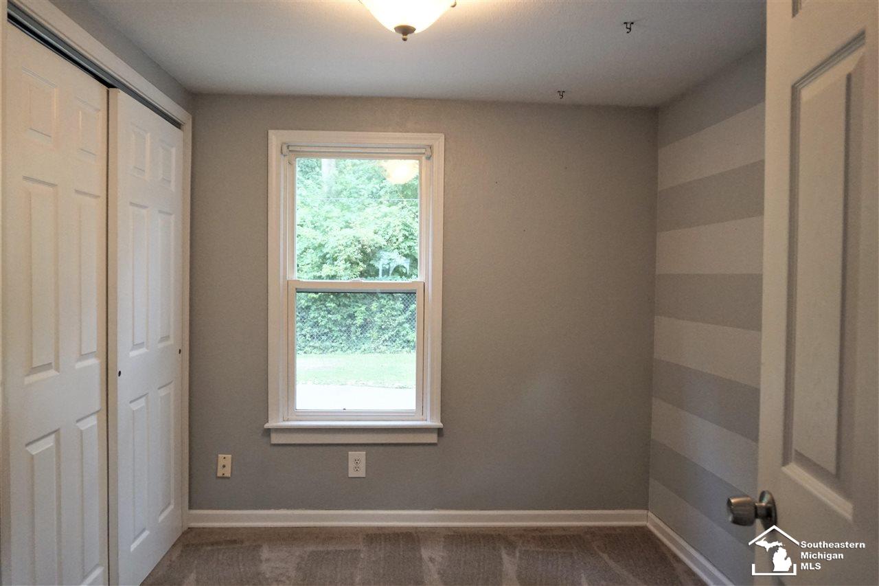 8440 Adler Road Lambertville, MI 48144 - Photo 33 of 39 50050032-32.JPG
