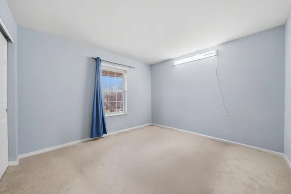 $595,000 | 217 Sunbury Drive, St. Charles, IL 60175