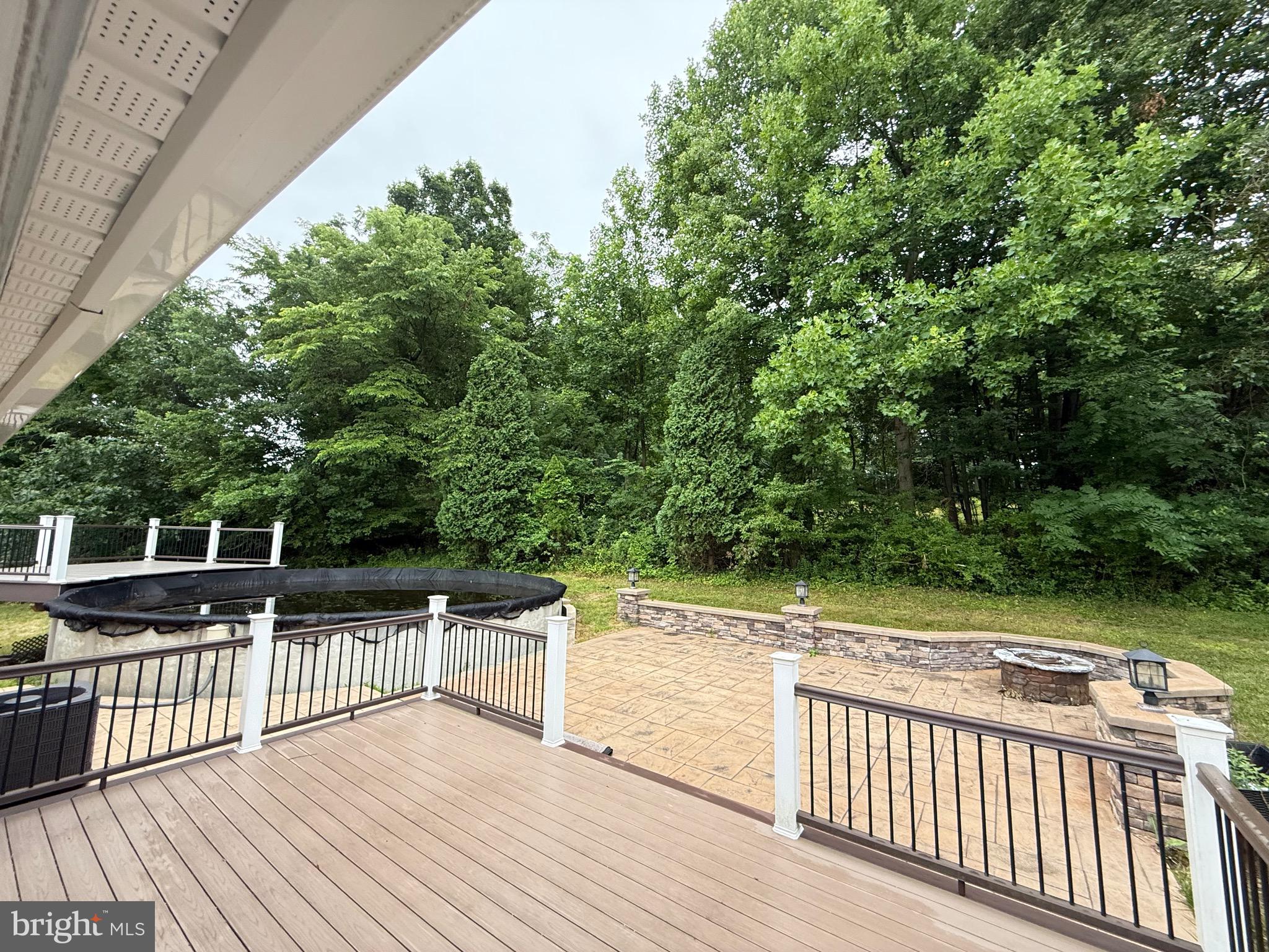 4888 Vera Cruz Road Emmaus, PA 18049 - Photo 4 of 29